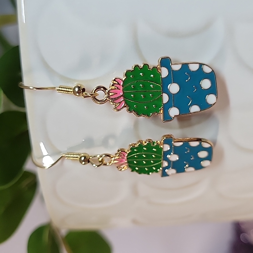 Cactus Cutie Drop Earrings - Picture 3 of 4